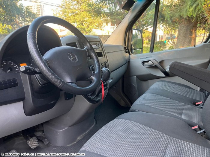 Mercedes-Benz SPRINTER 515 2.2 20 LUGARES 2014/2015